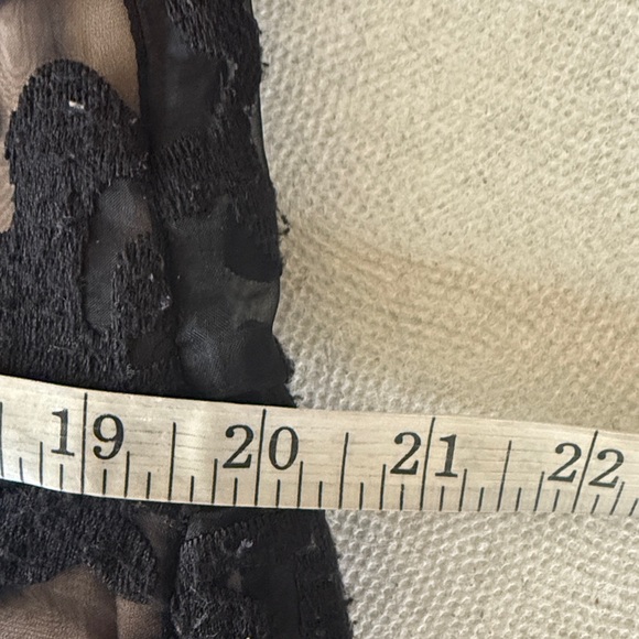 Ann Taylor Black Jacquard Lace Flounce Skirt Size 6 - Picture 8 of 13